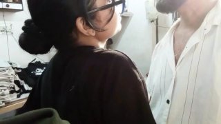 Desi stepdad fucks sexy daughter in hot cowgirl sex - hindi audio